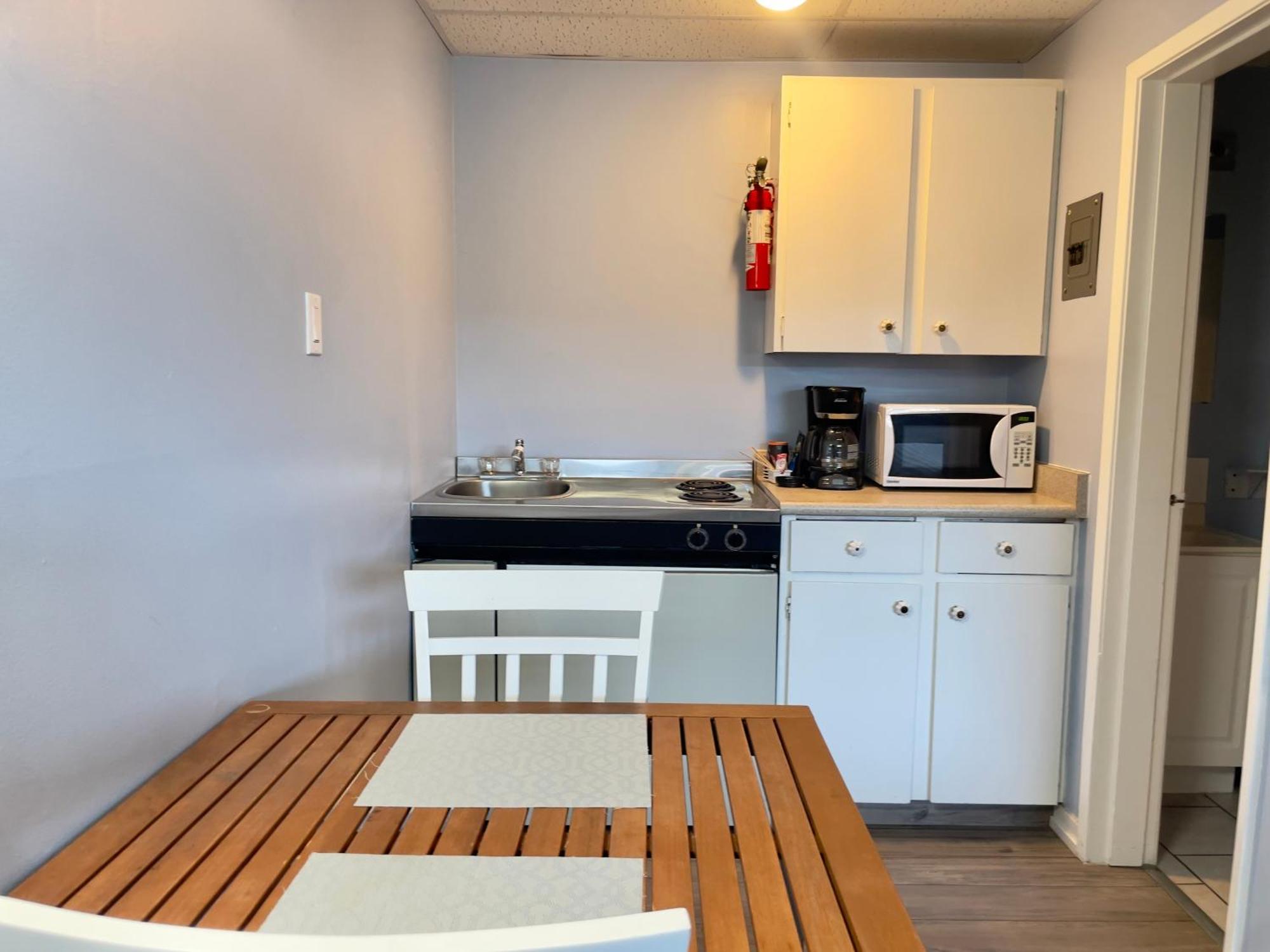 Departure Bay Motel ナナイモ エクステリア 写真