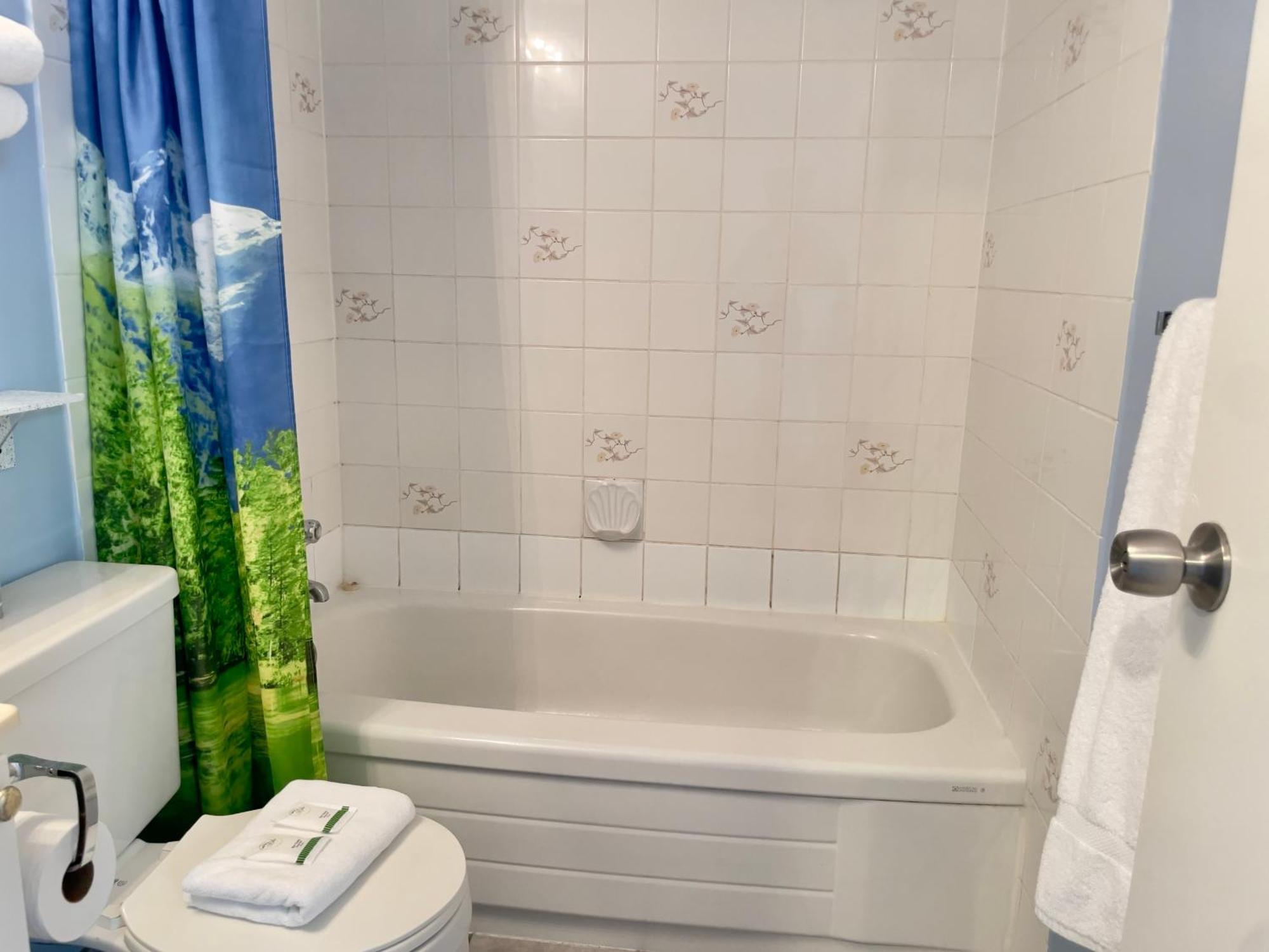 Departure Bay Motel ナナイモ エクステリア 写真
