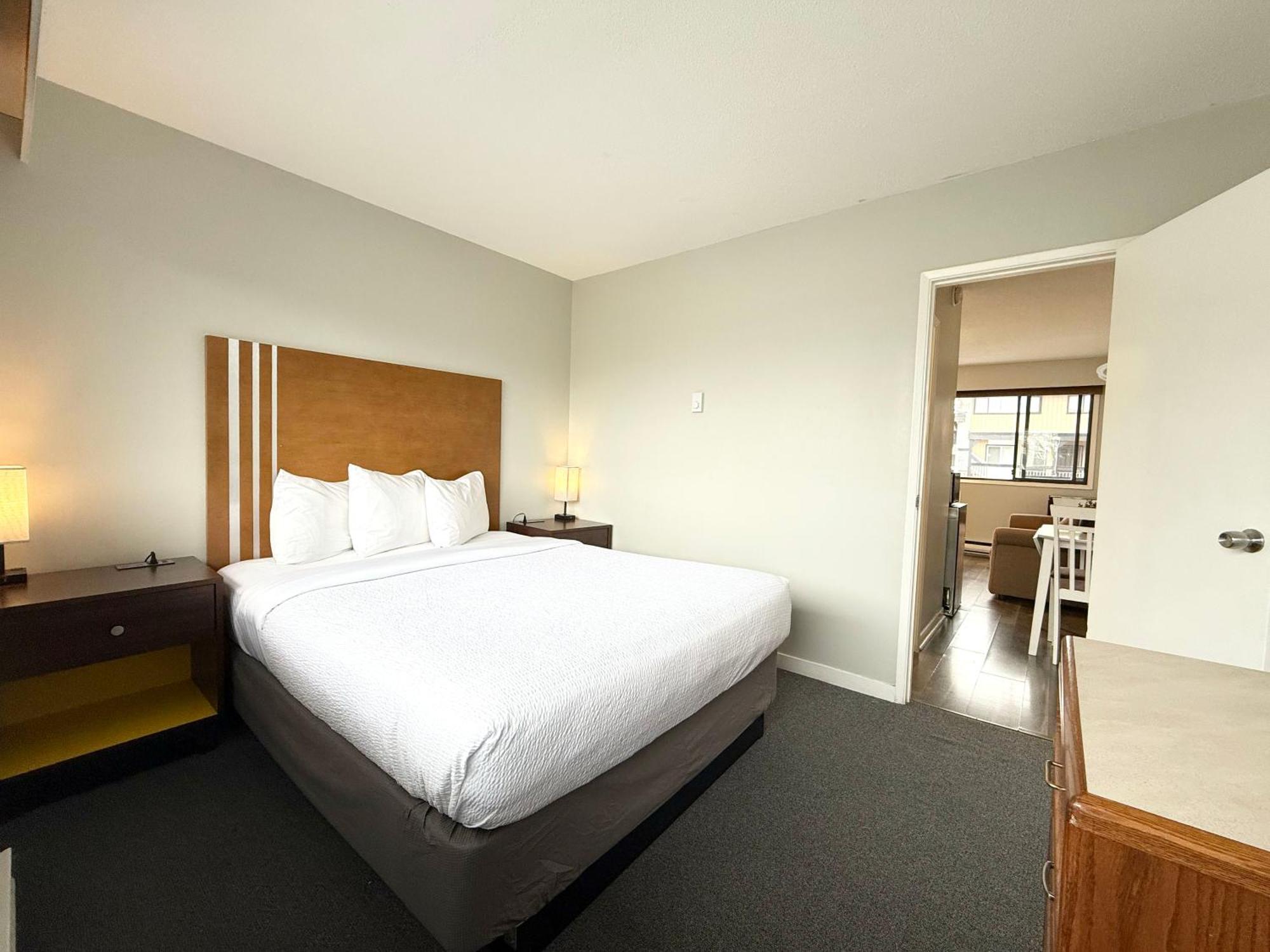 Departure Bay Motel ナナイモ エクステリア 写真