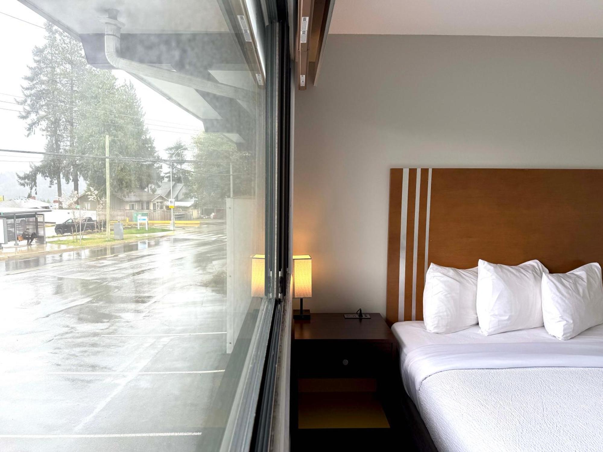 Departure Bay Motel ナナイモ エクステリア 写真