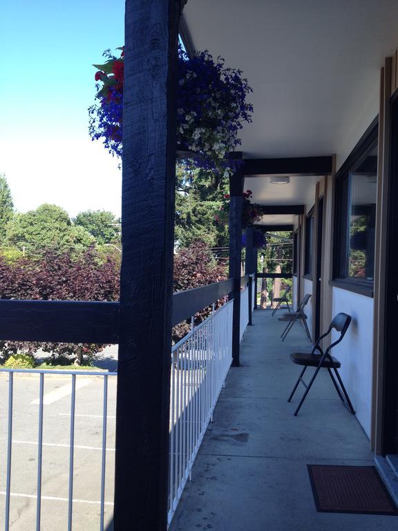 Departure Bay Motel ナナイモ エクステリア 写真