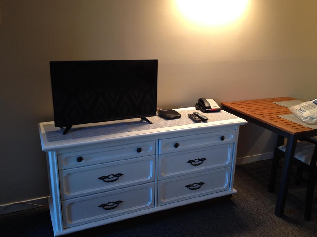 Departure Bay Motel ナナイモ エクステリア 写真