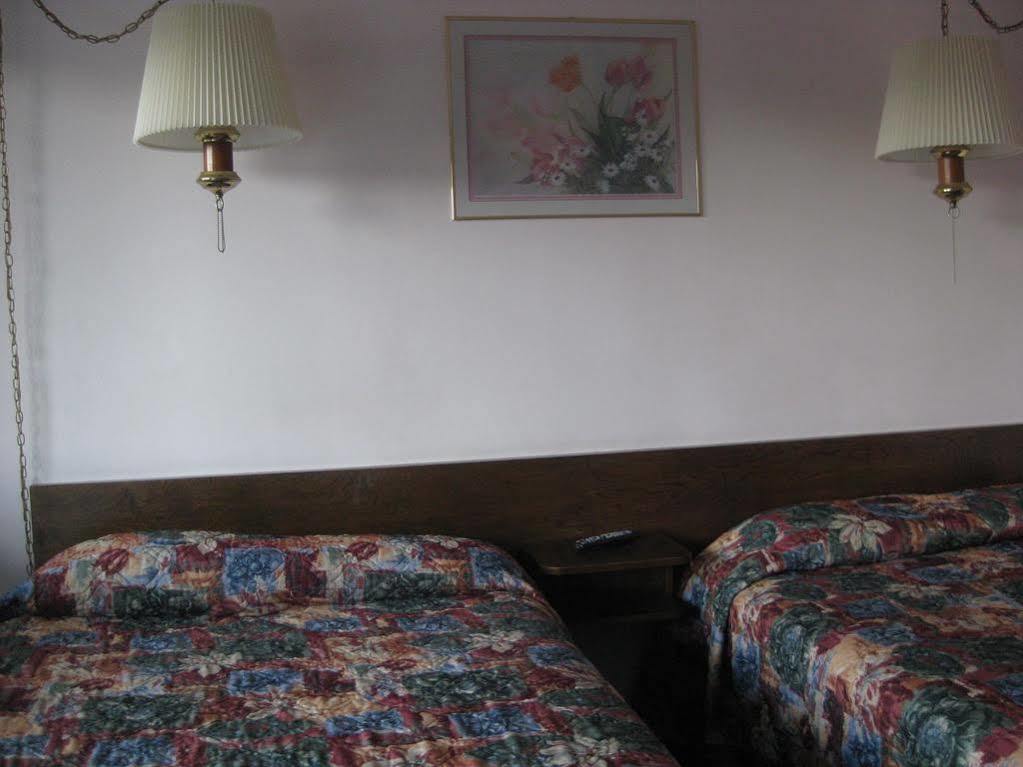Departure Bay Motel ナナイモ エクステリア 写真